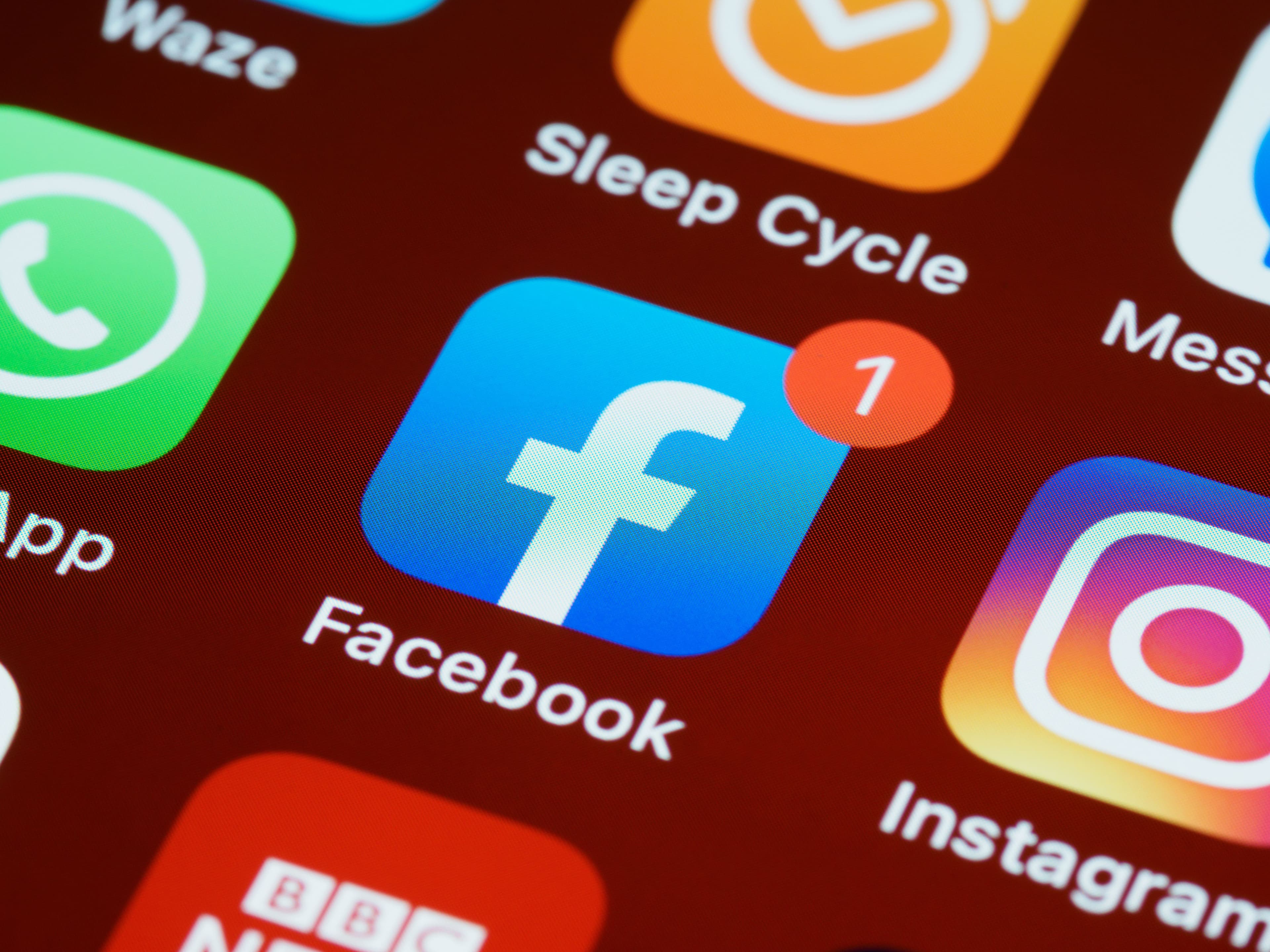Viral Social Feed Re-upload